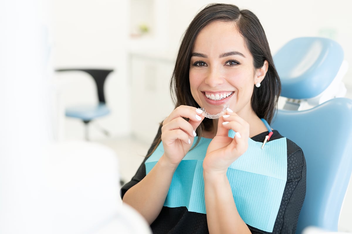 How Do You Clean Your Invisalign Retainers & Tray? - Suwanee Family  Dentistry PC